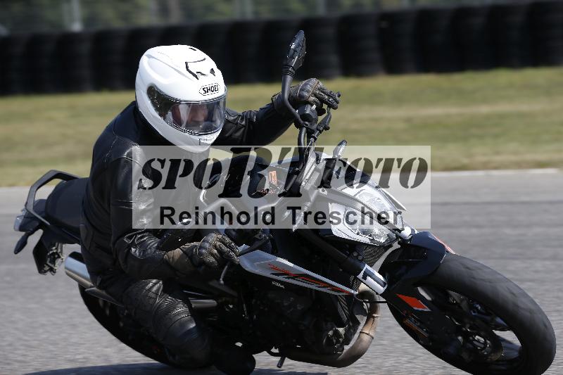 /Archiv-2025/49 26.08.2025 Cornu Master School ADR/gruen-vert/15